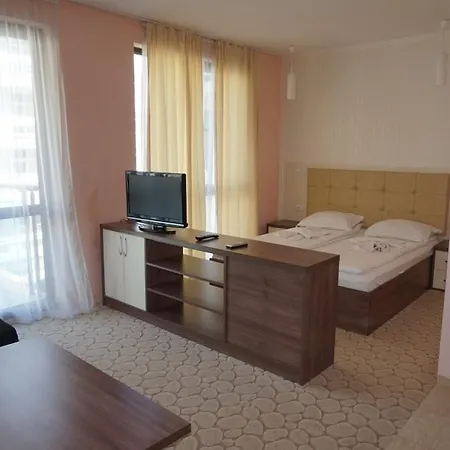 Julia - Sun Gate 22 And 23 Apartment